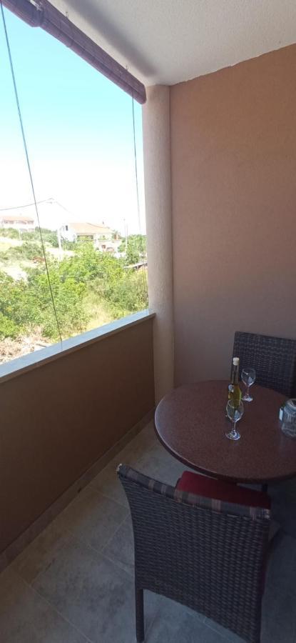 דראגה Apartments Davor מראה חיצוני תמונה