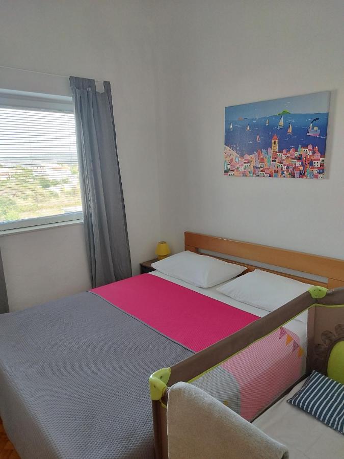 דראגה Apartments Davor מראה חיצוני תמונה