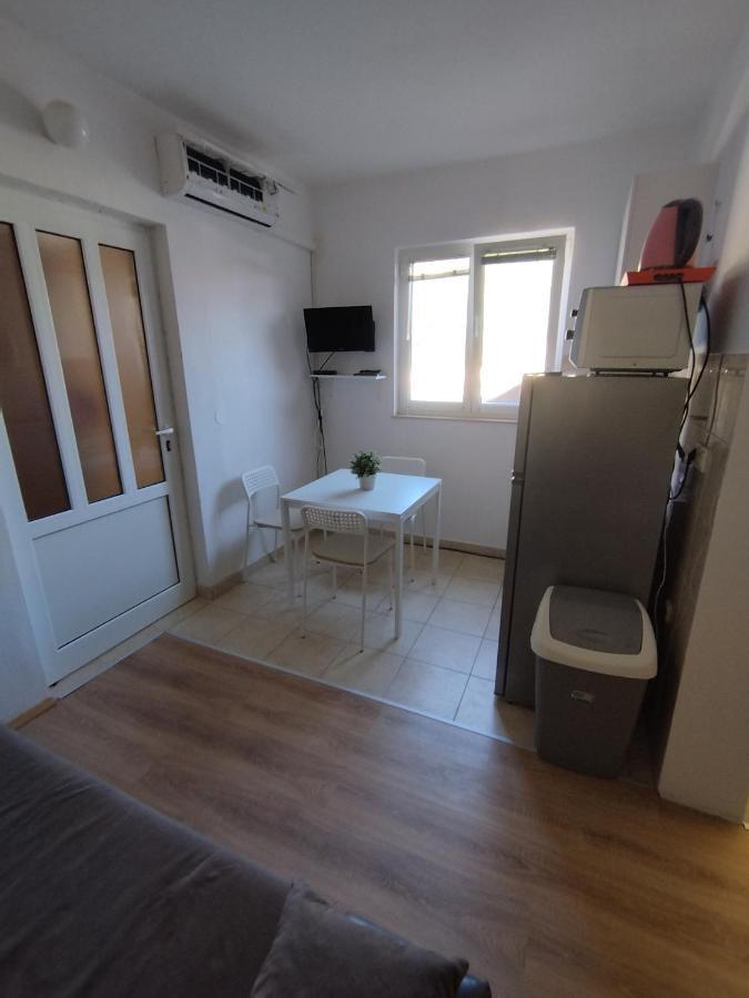 דראגה Apartments Davor מראה חיצוני תמונה