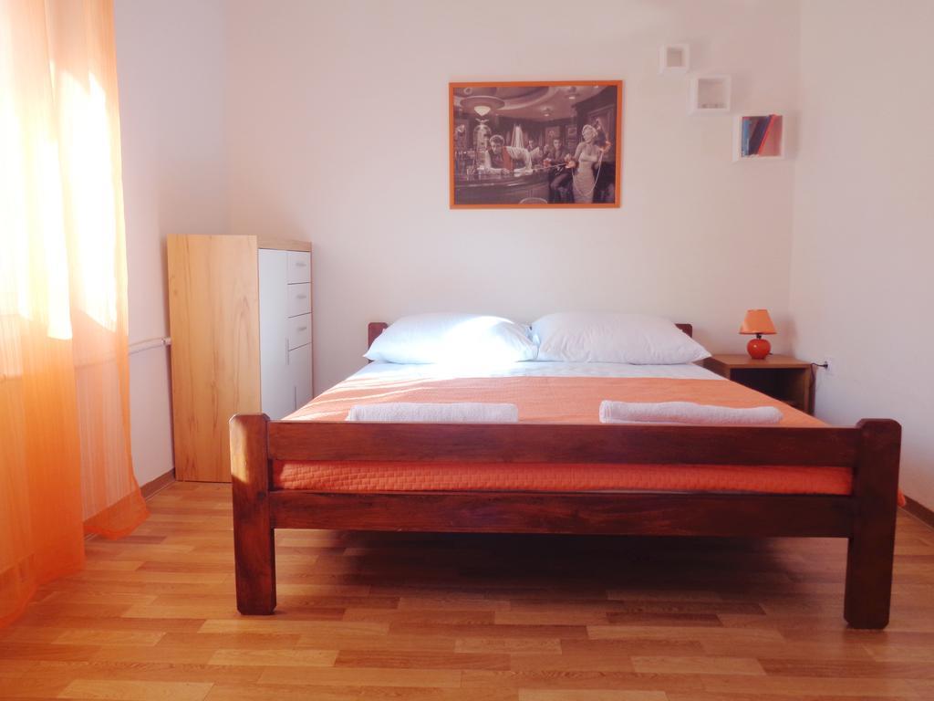 דראגה Apartments Davor מראה חיצוני תמונה