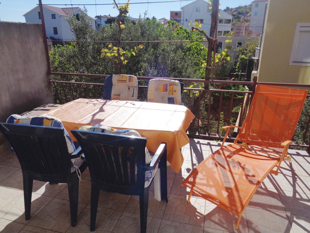 דראגה Apartments Davor מראה חיצוני תמונה